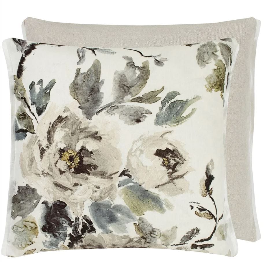 Designers Guild CUSHION Designers Guild Shanghai Garden Ecru Cushion